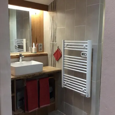 Des Figuiers B&B *